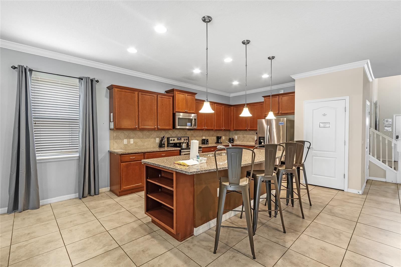 Image 11 of 39 For 8804 Rhodes Street