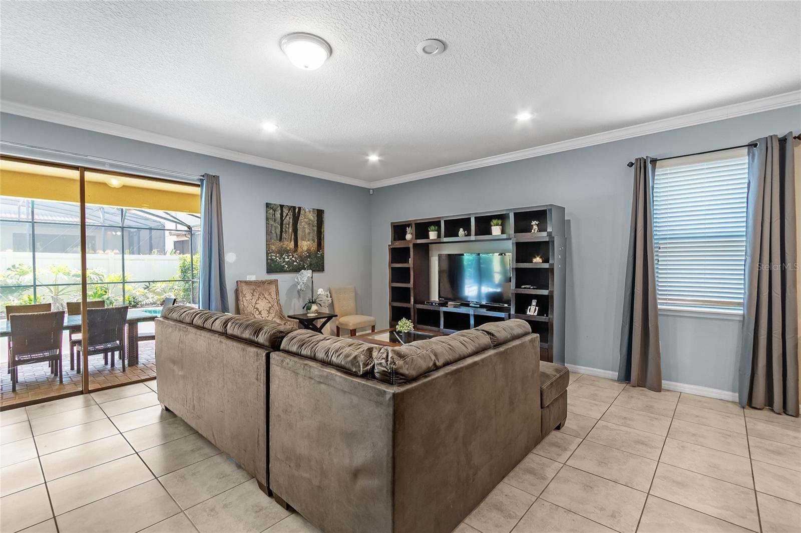 Image 12 of 39 For 8804 Rhodes Street