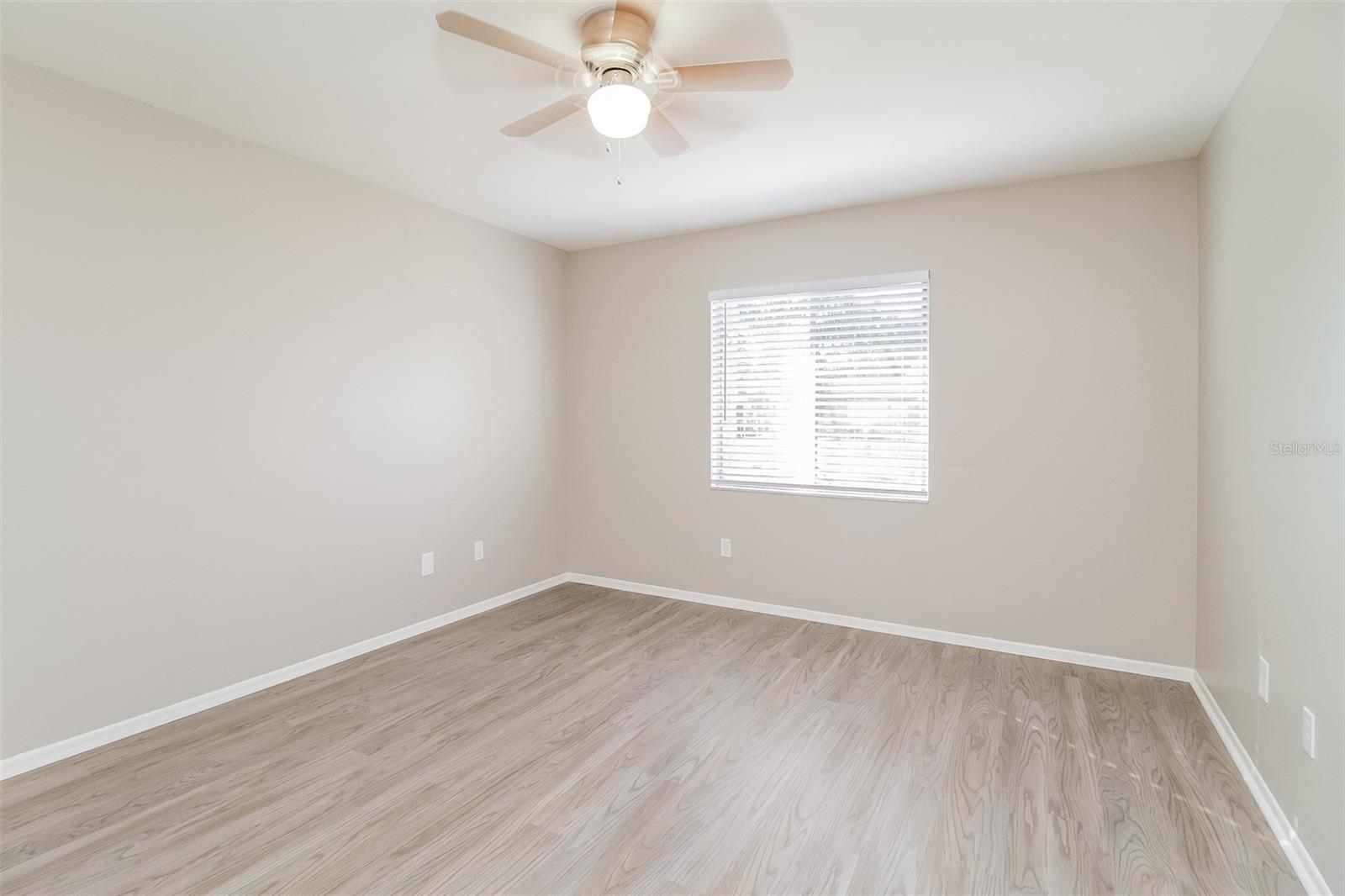 Image 12 of 16 For 301 Chutney Drive