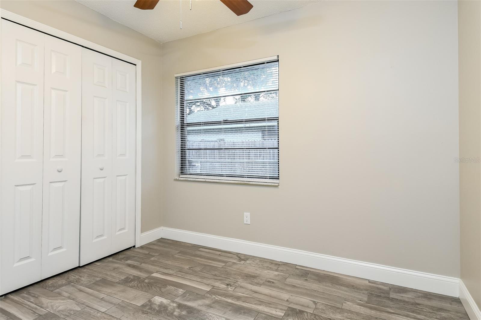 Image 12 of 16 For 9427 6th Avenue