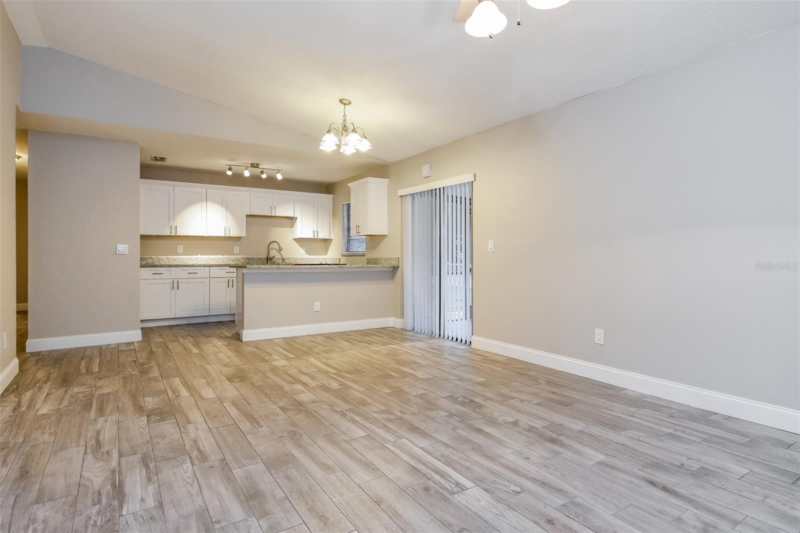 Image 4 of 16 For 9427 6th Avenue