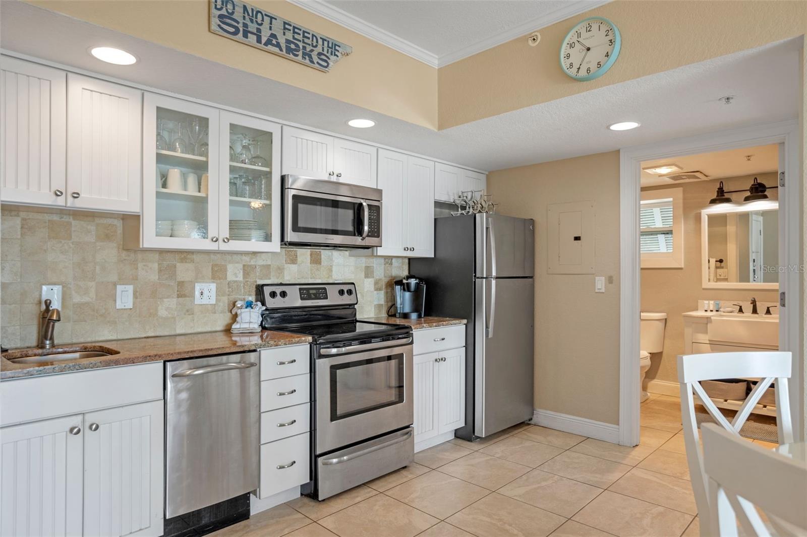Image 4 of 41 For 611 Atlantic Avenue 4212