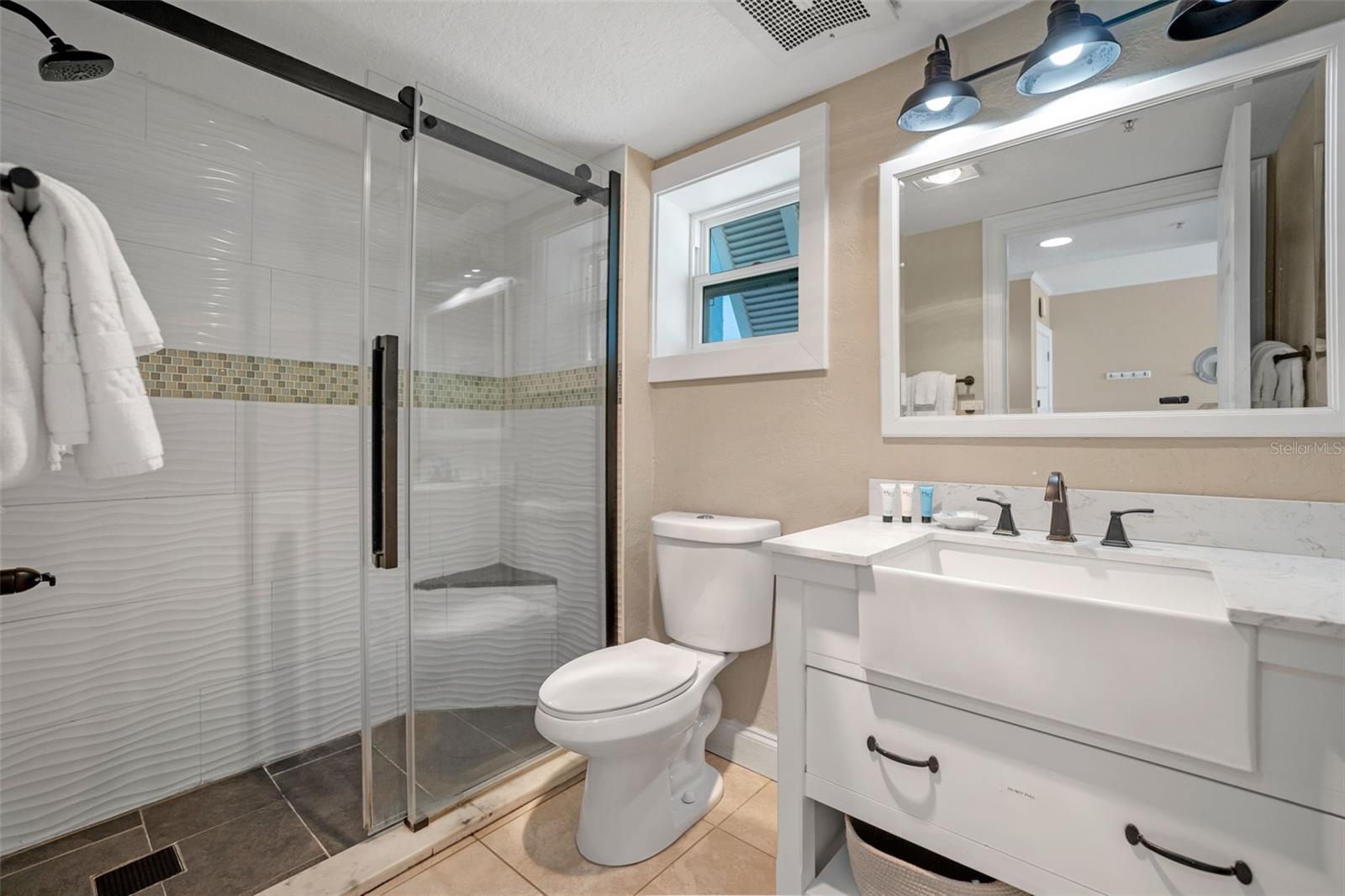 Image 6 of 41 For 611 Atlantic Avenue 4212