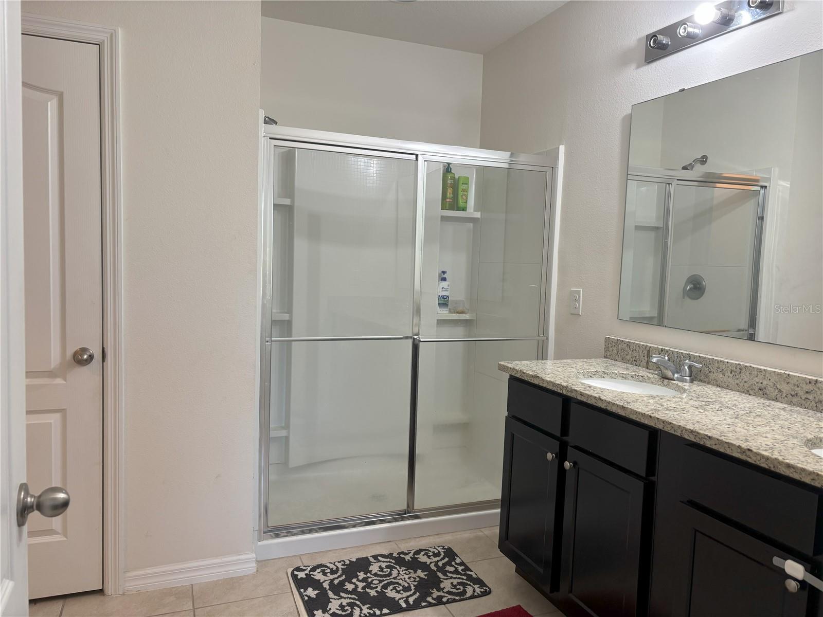 Image 23 of 28 For 4231 Looking Glass Pl