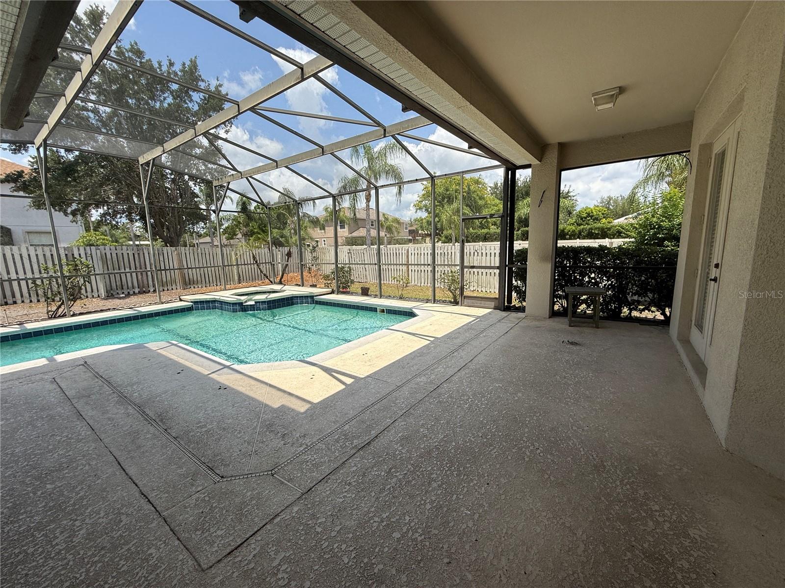 Image 29 of 37 For 13208 Paloma Drive