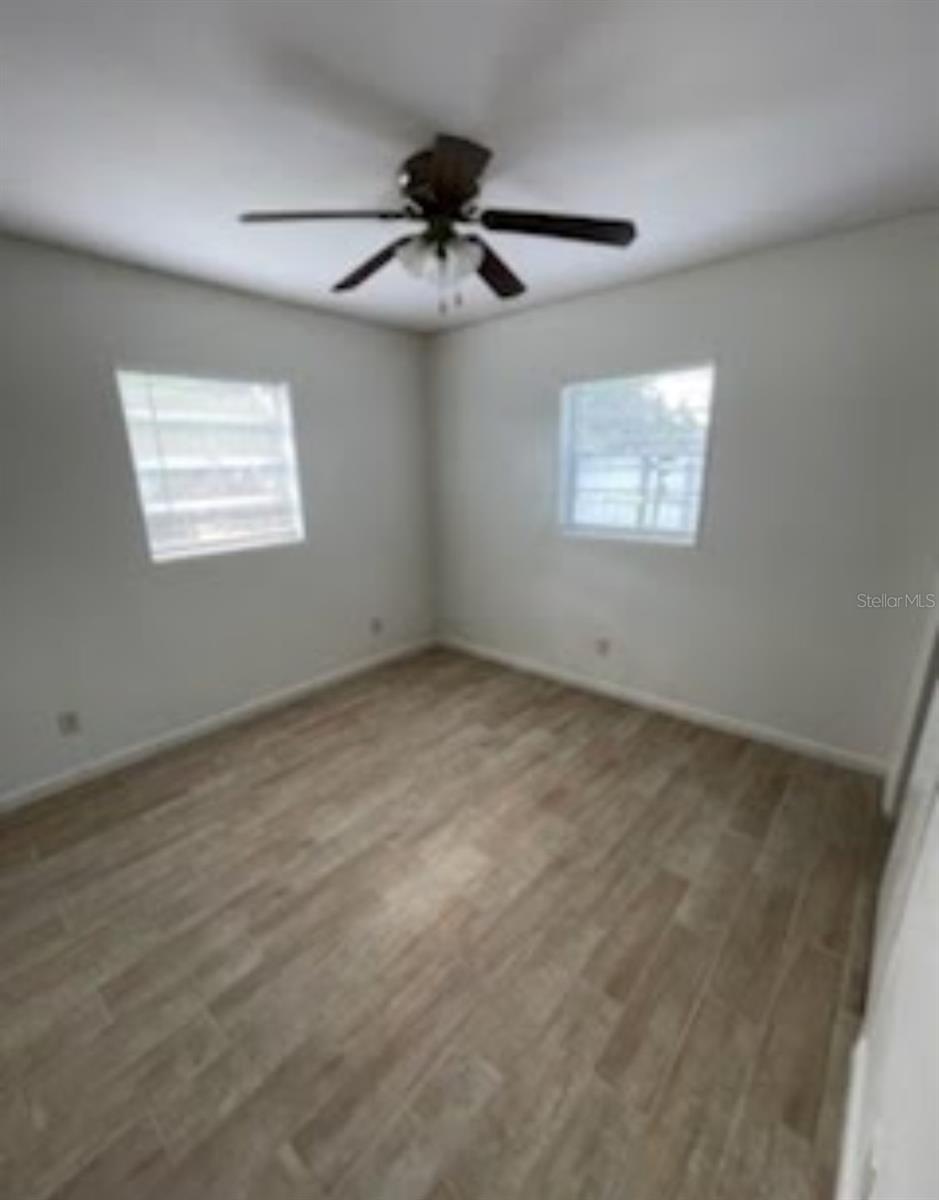 Image 11 of 13 For 4833 Crow Street