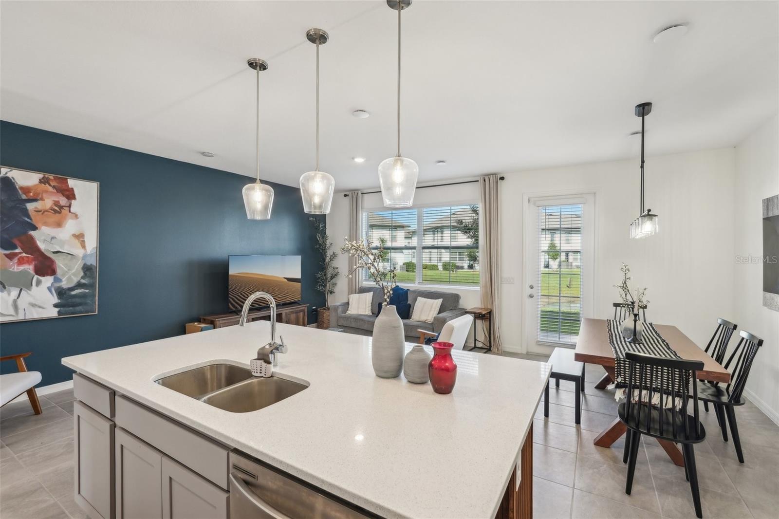 Image 10 of 26 For 734 Longboat Drive
