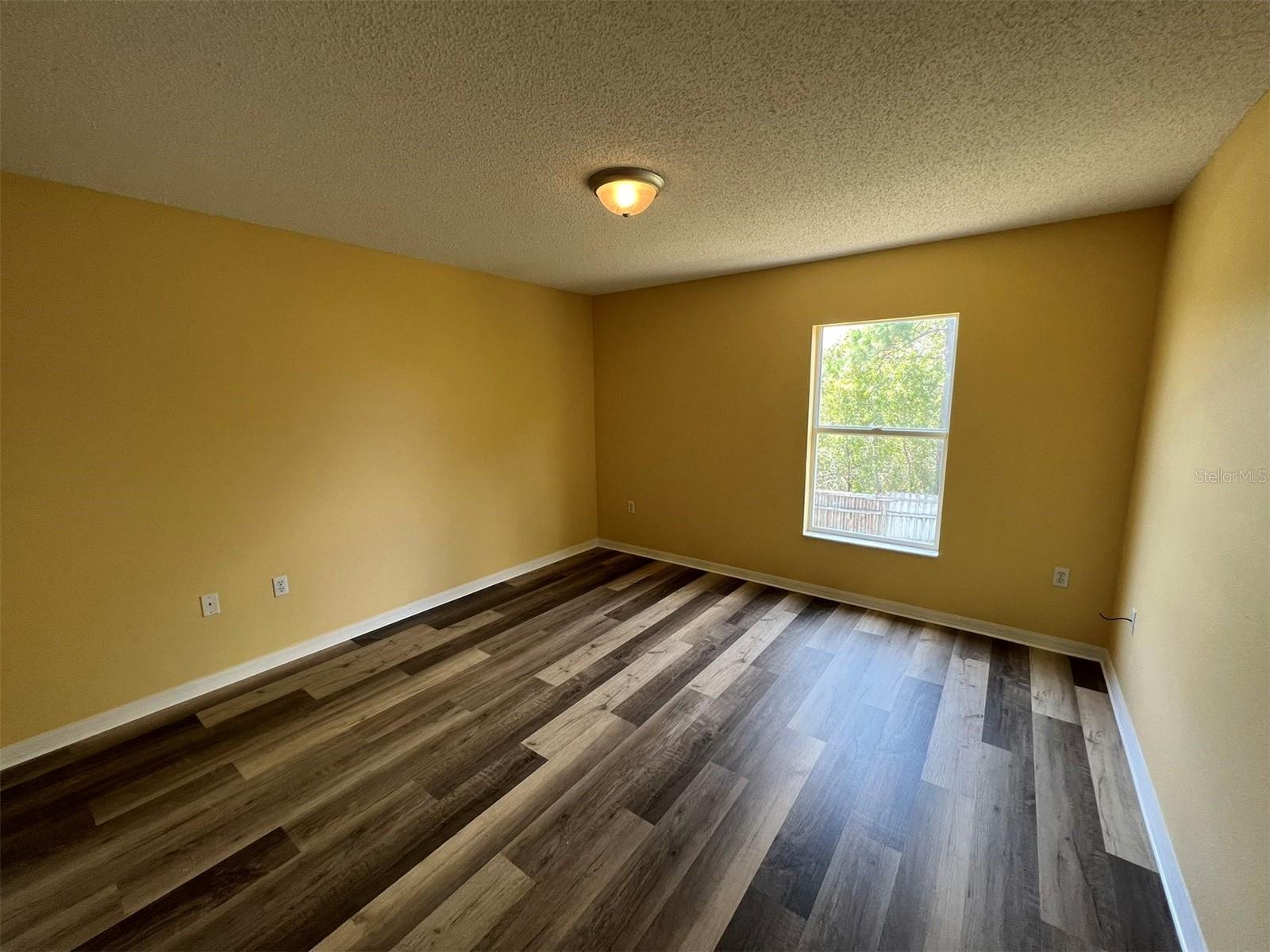 Image 12 of 15 For 12092 Elgin Boulevard