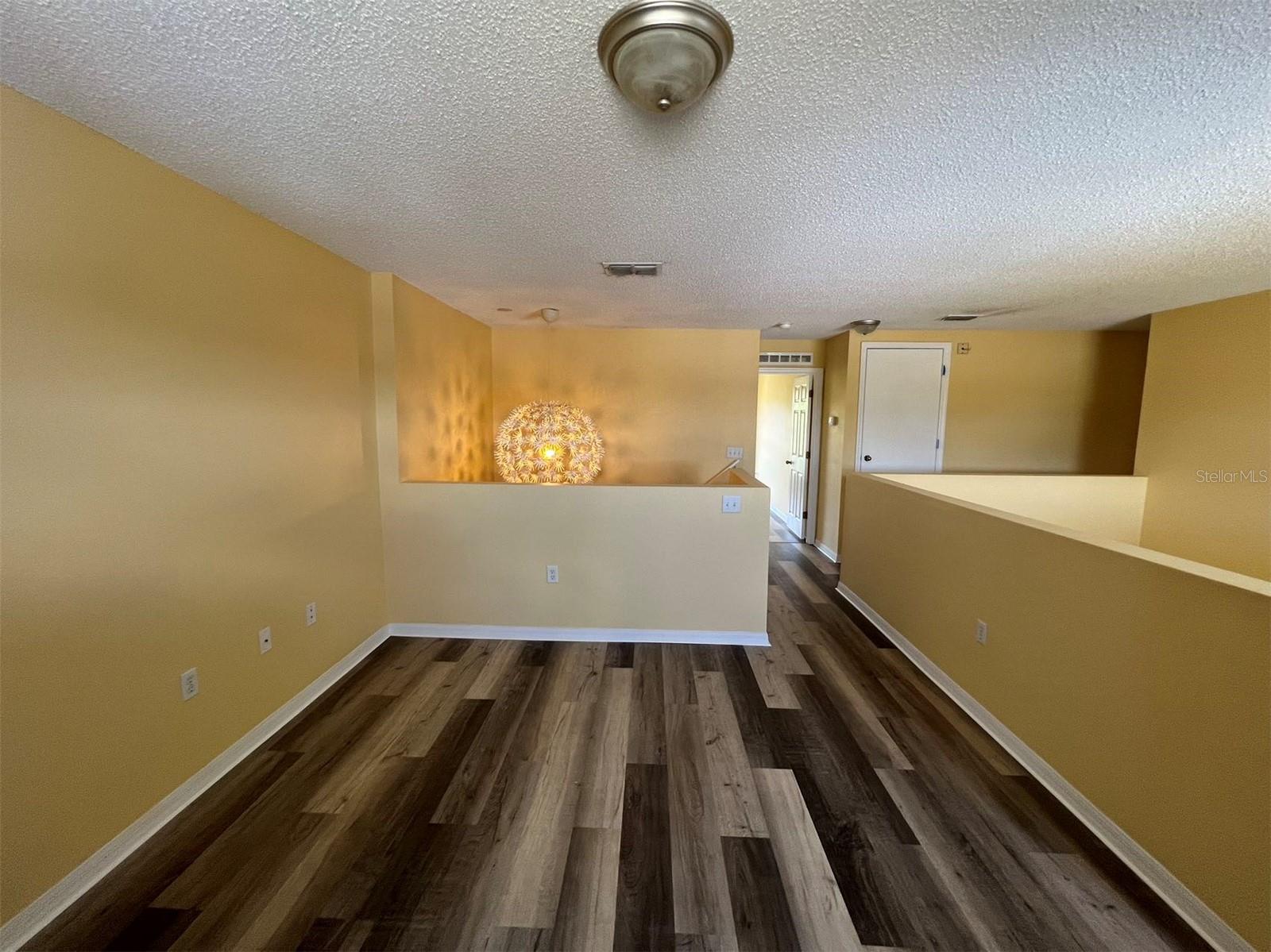 Image 9 of 15 For 12092 Elgin Boulevard