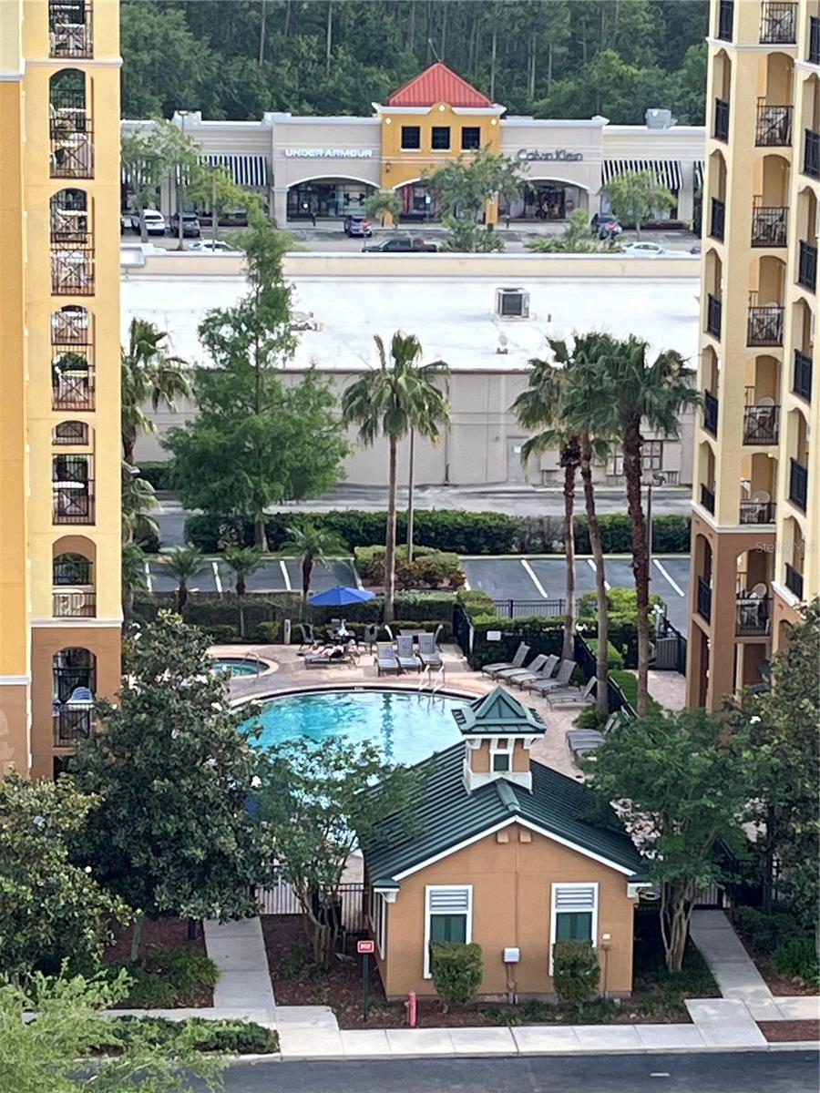 Image 4 of 41 For 8101 Resort Village Drive 3909