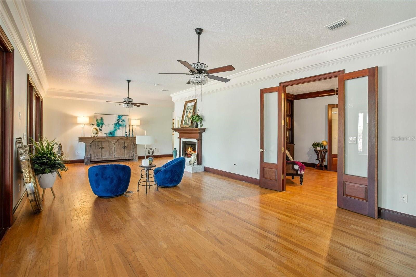 Image 21 of 80 For 2828 Marquesas Court