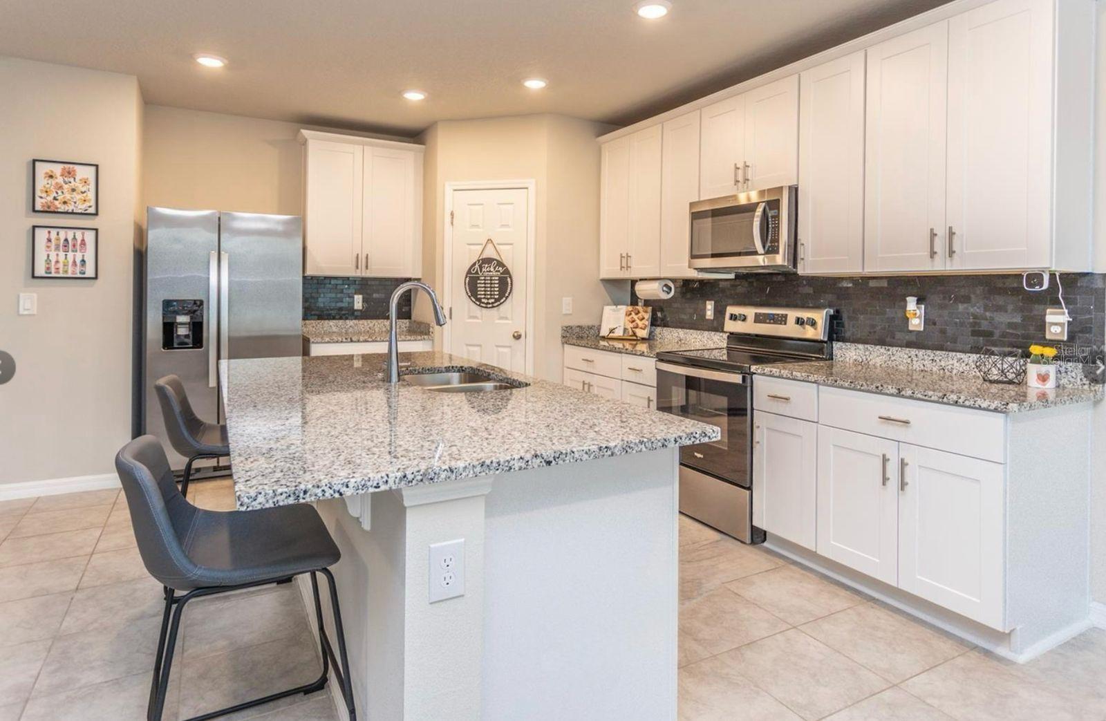 Image 3 of 9 For 632 Vista Villages Boulevard