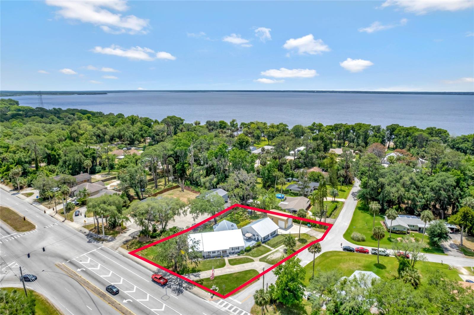 Image 2 of 45 For 335 Debary Avenue