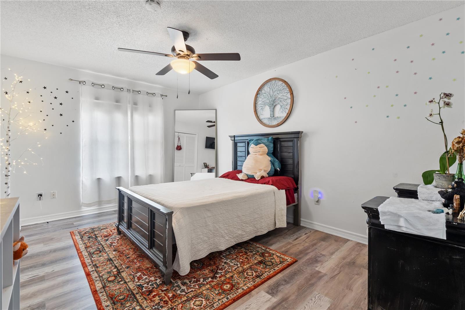 Image 21 of 45 For 335 Debary Avenue