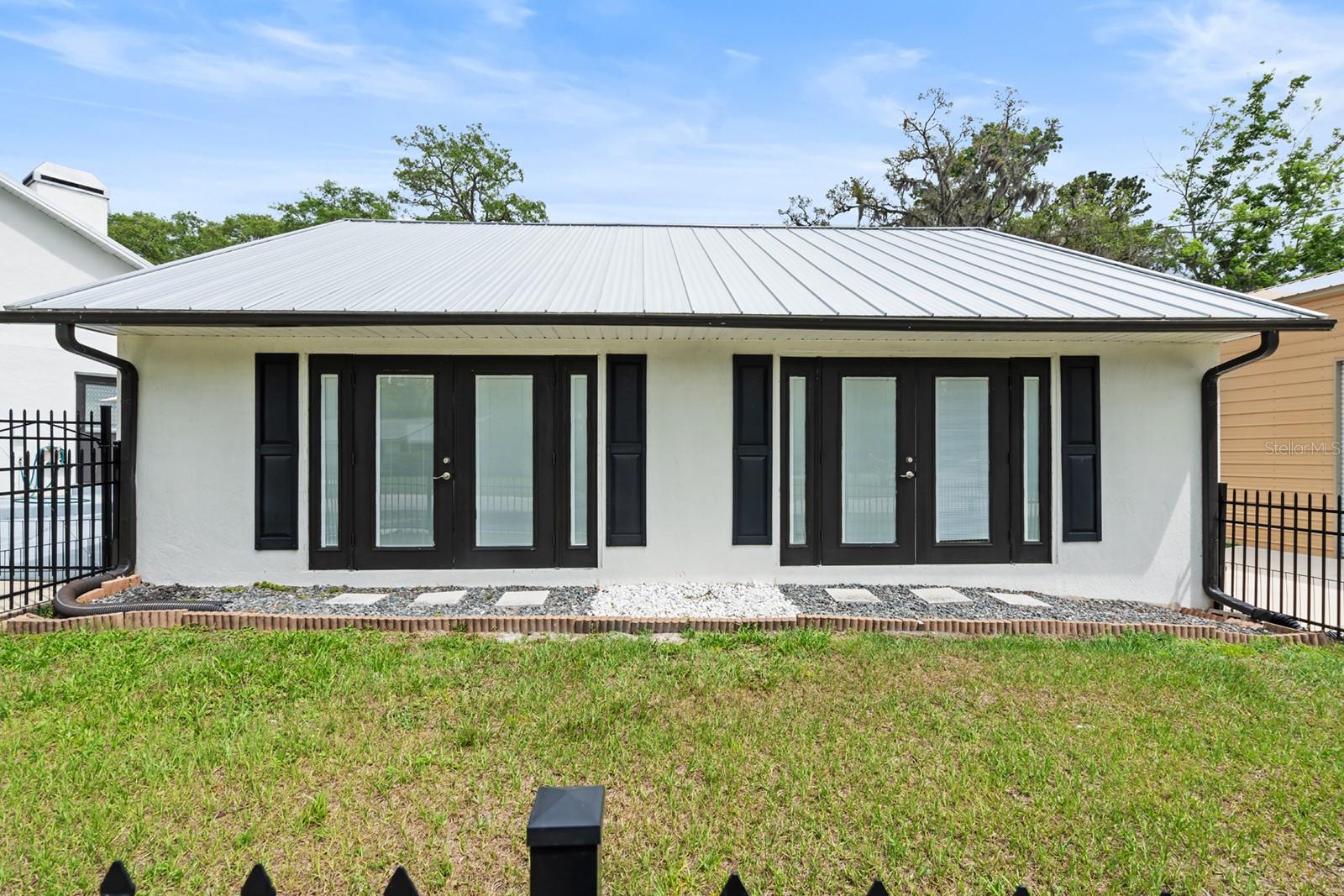 Image 36 of 45 For 335 Debary Avenue
