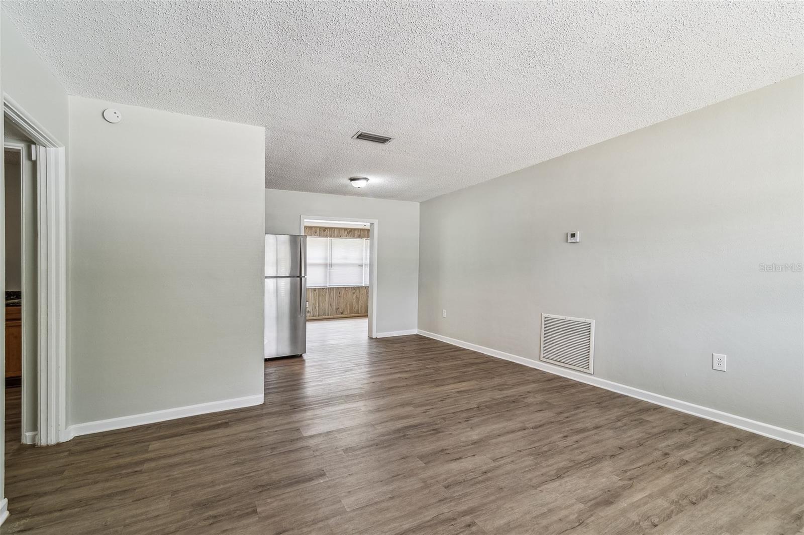 Image 5 of 29 For 6042 Bolling Drive