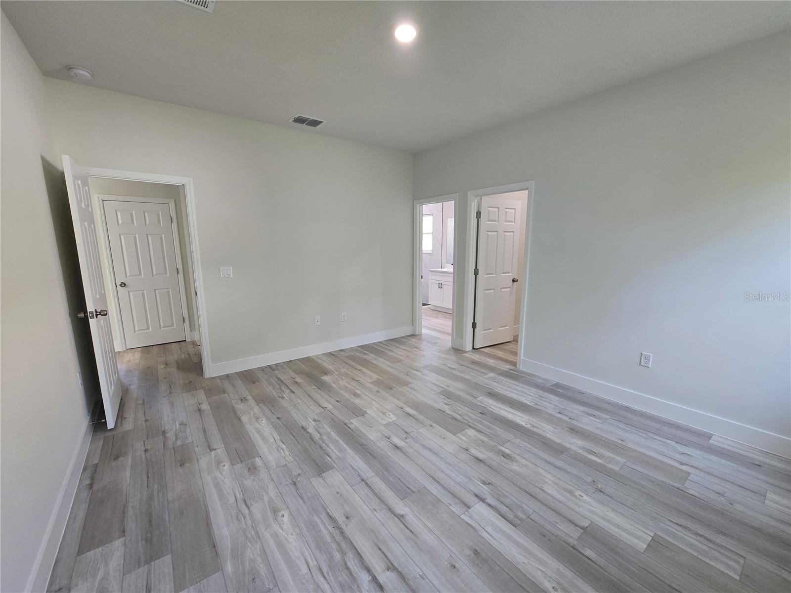 Image 14 of 34 For 1564 Cary Drive