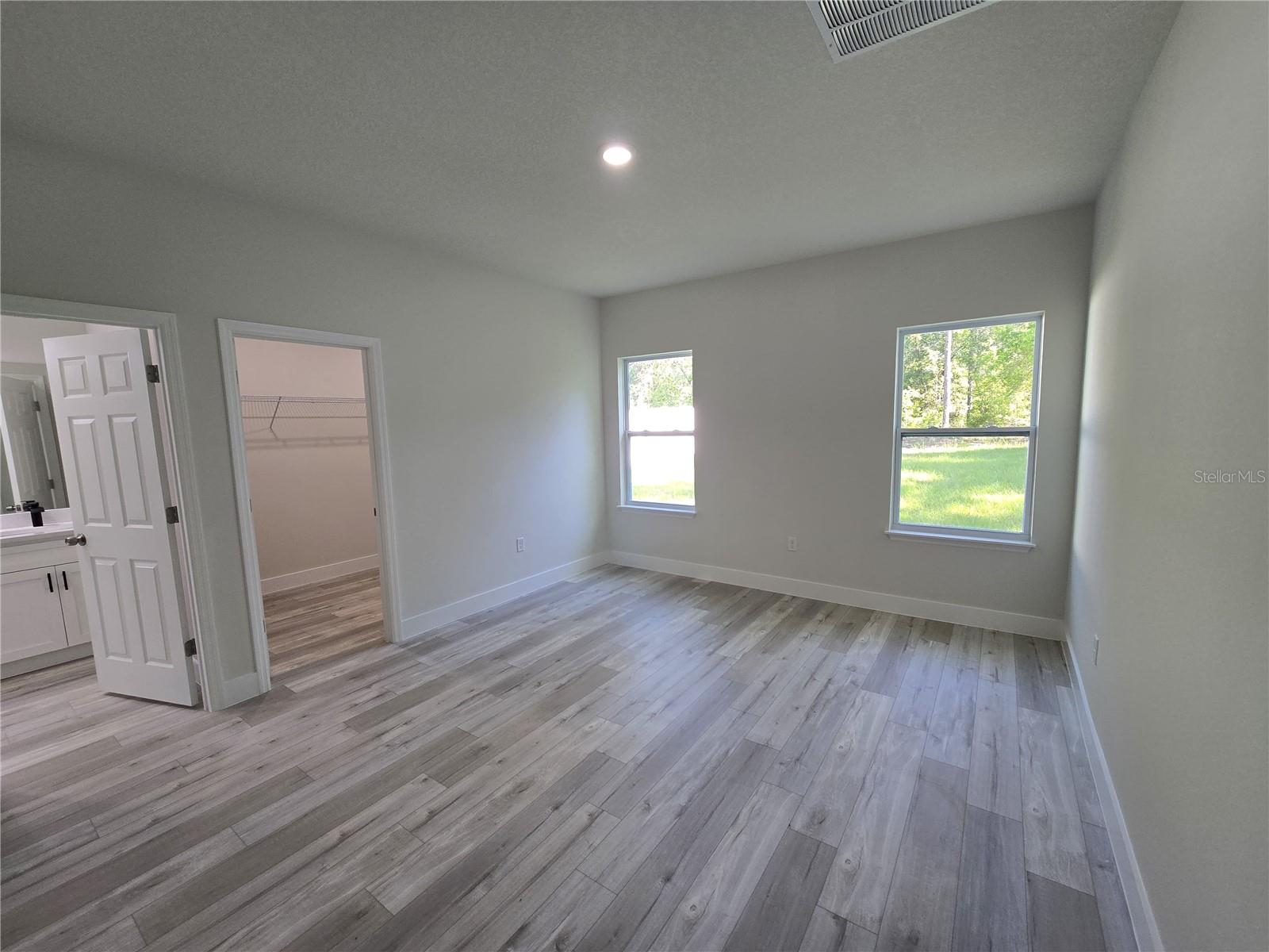 Image 17 of 34 For 1564 Cary Drive
