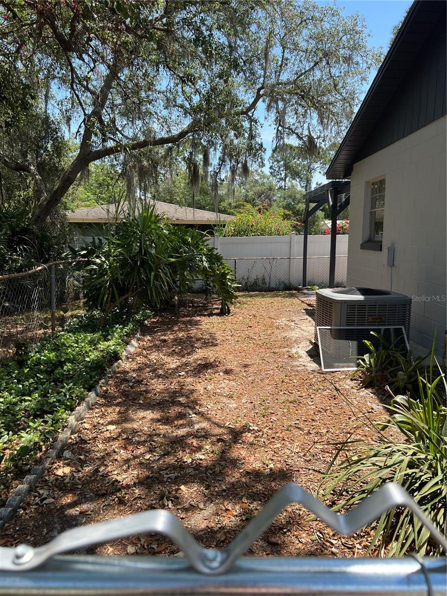 Image 25 of 29 For 261 Deleon Road