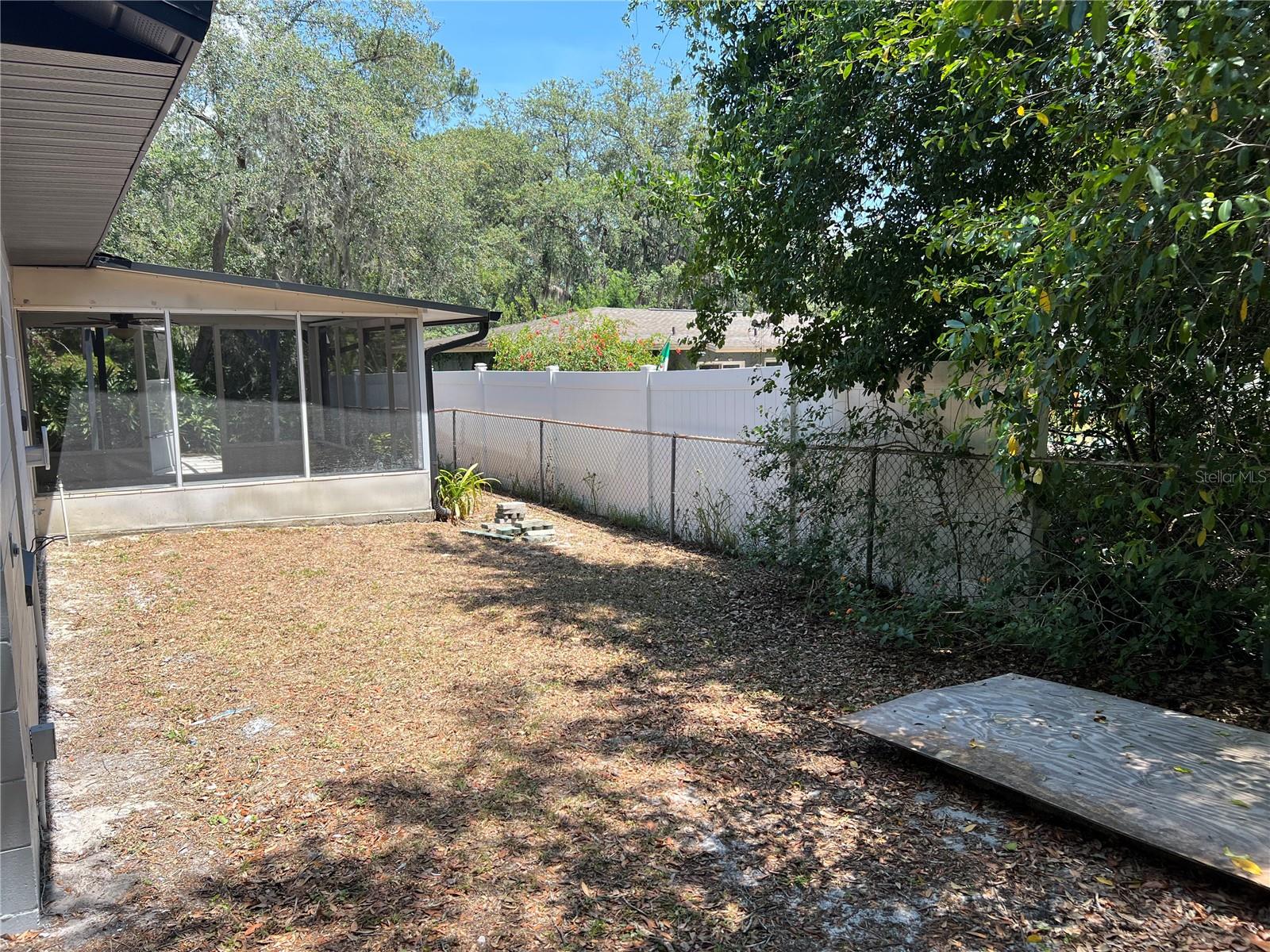 Image 29 of 29 For 261 Deleon Road