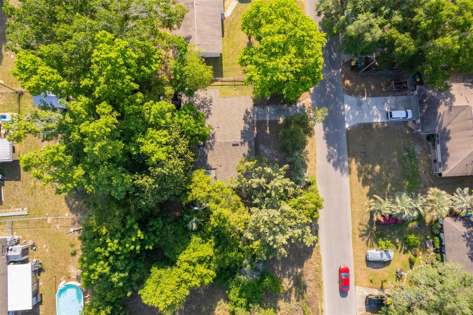 Listing photo id 23 for 2906 Monroe Street W