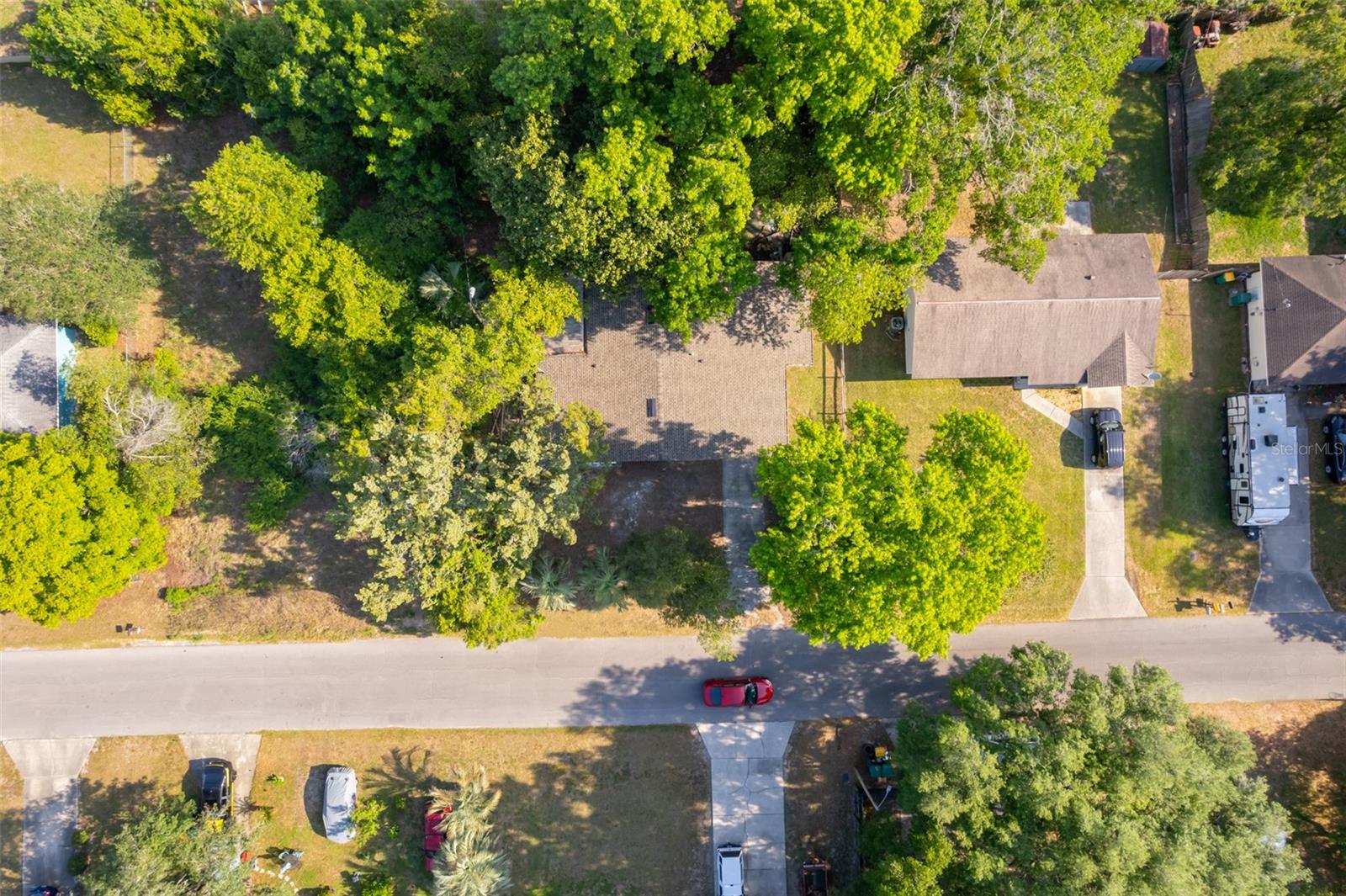 Listing photo id 24 for 2906 Monroe Street W
