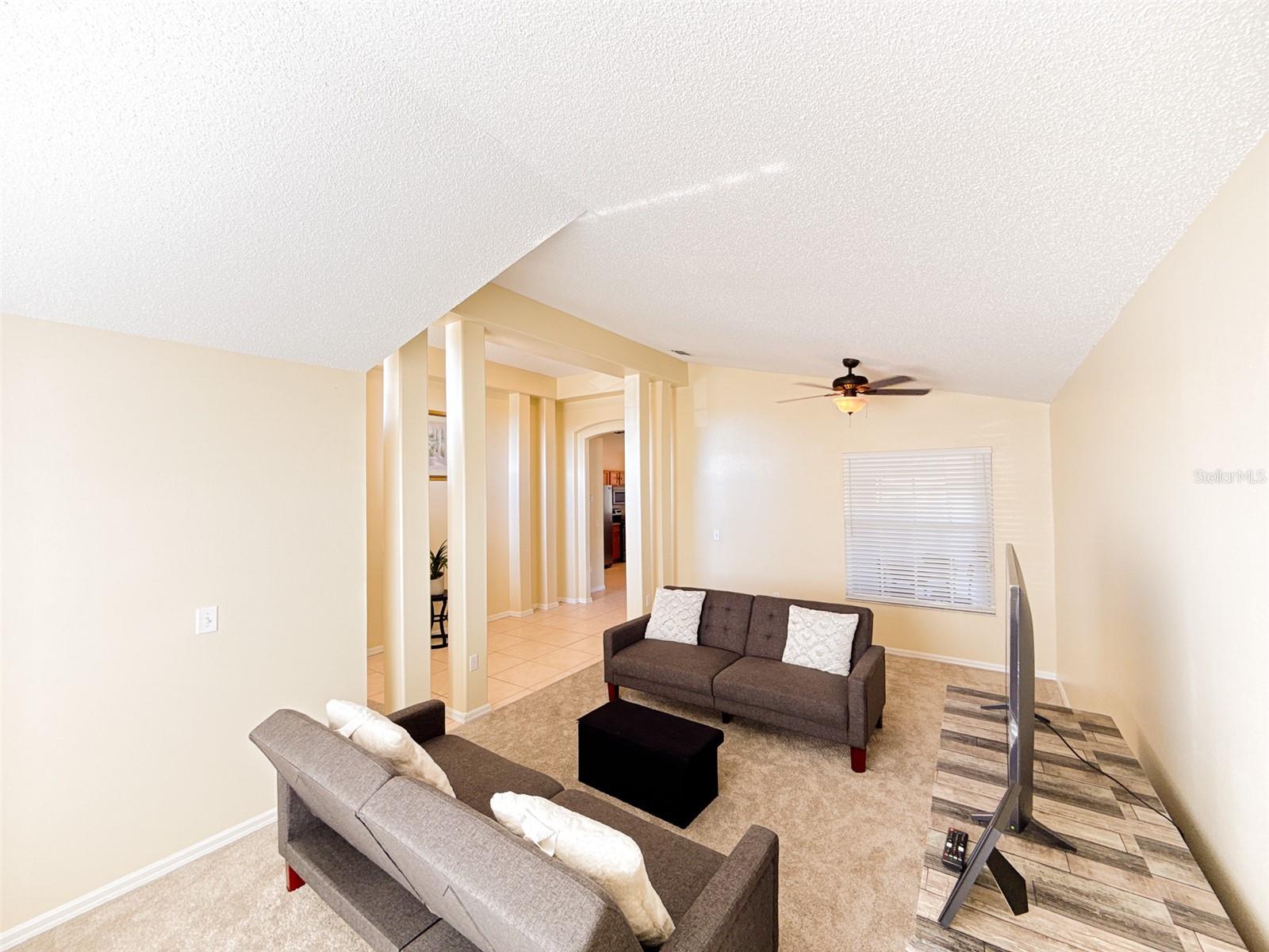 Image 3 of 37 For 407 Briarton Drive