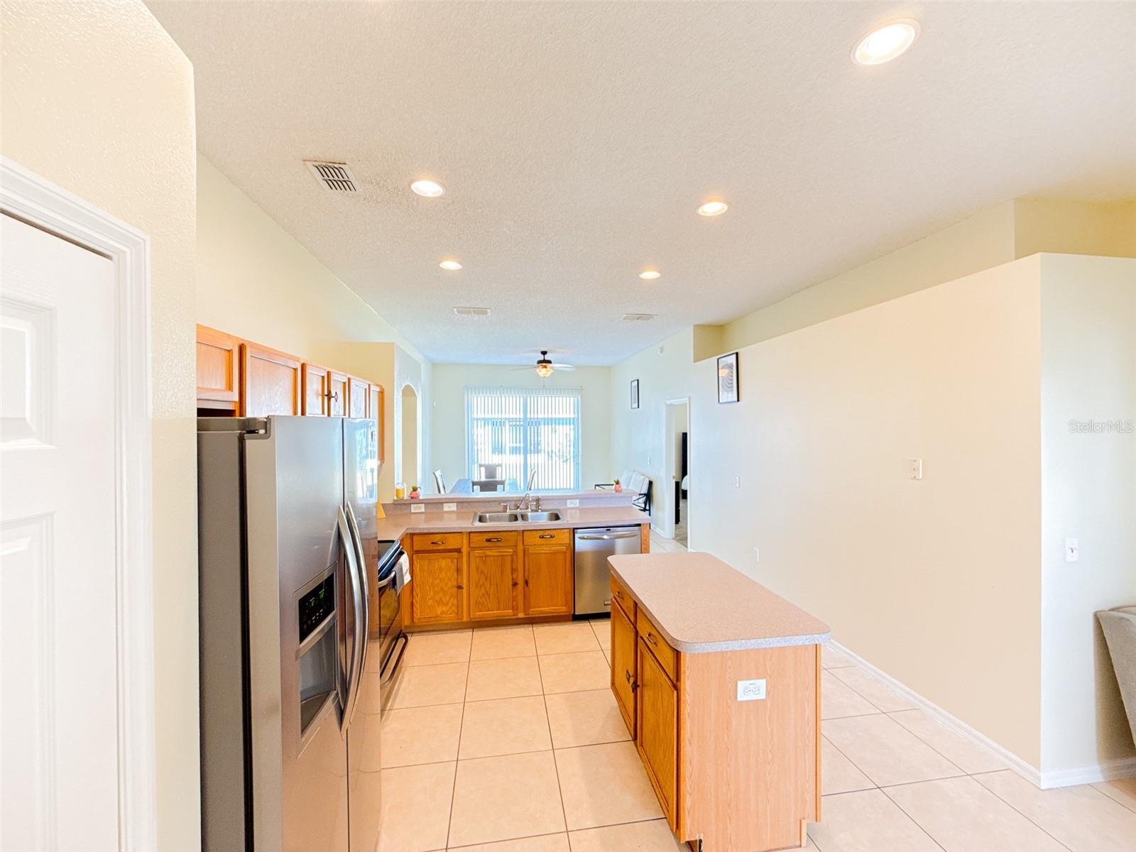 Image 9 of 37 For 407 Briarton Drive