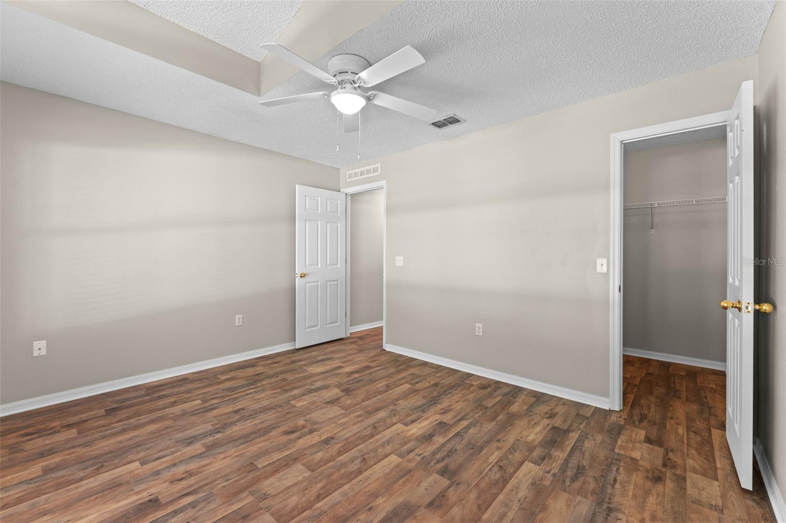 Image 18 of 35 For 16316 Meredrew Lane