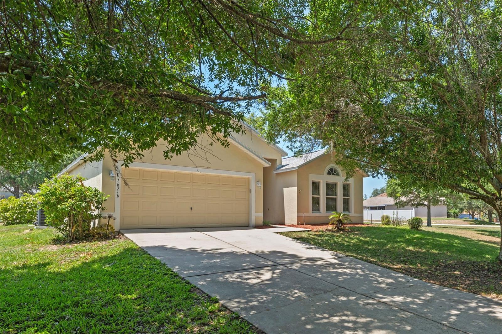 Image 2 of 35 For 16316 Meredrew Lane
