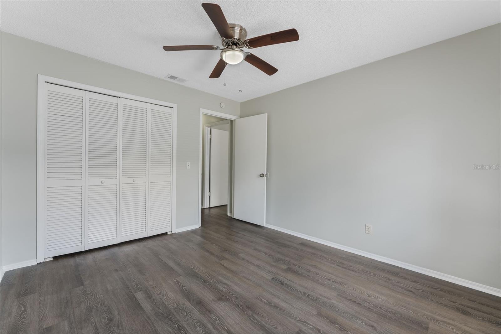 Image 12 of 22 For 4136 Pershing Pointe Place 2