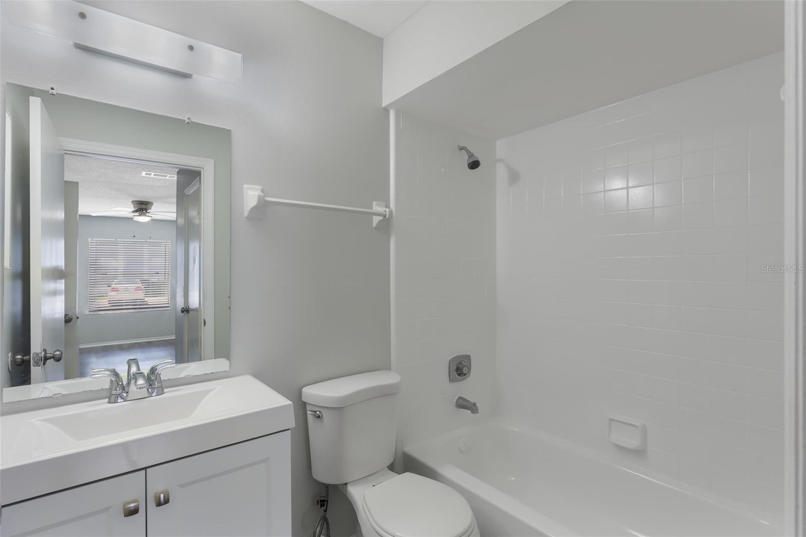 Image 13 of 22 For 4136 Pershing Pointe Place 2