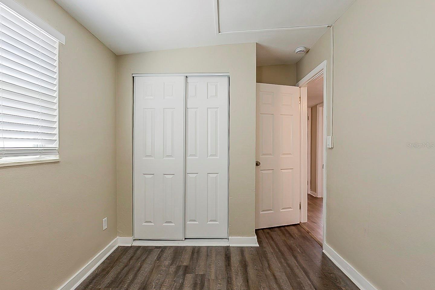 Image 11 of 23 For 4010 Emerson Avenue S