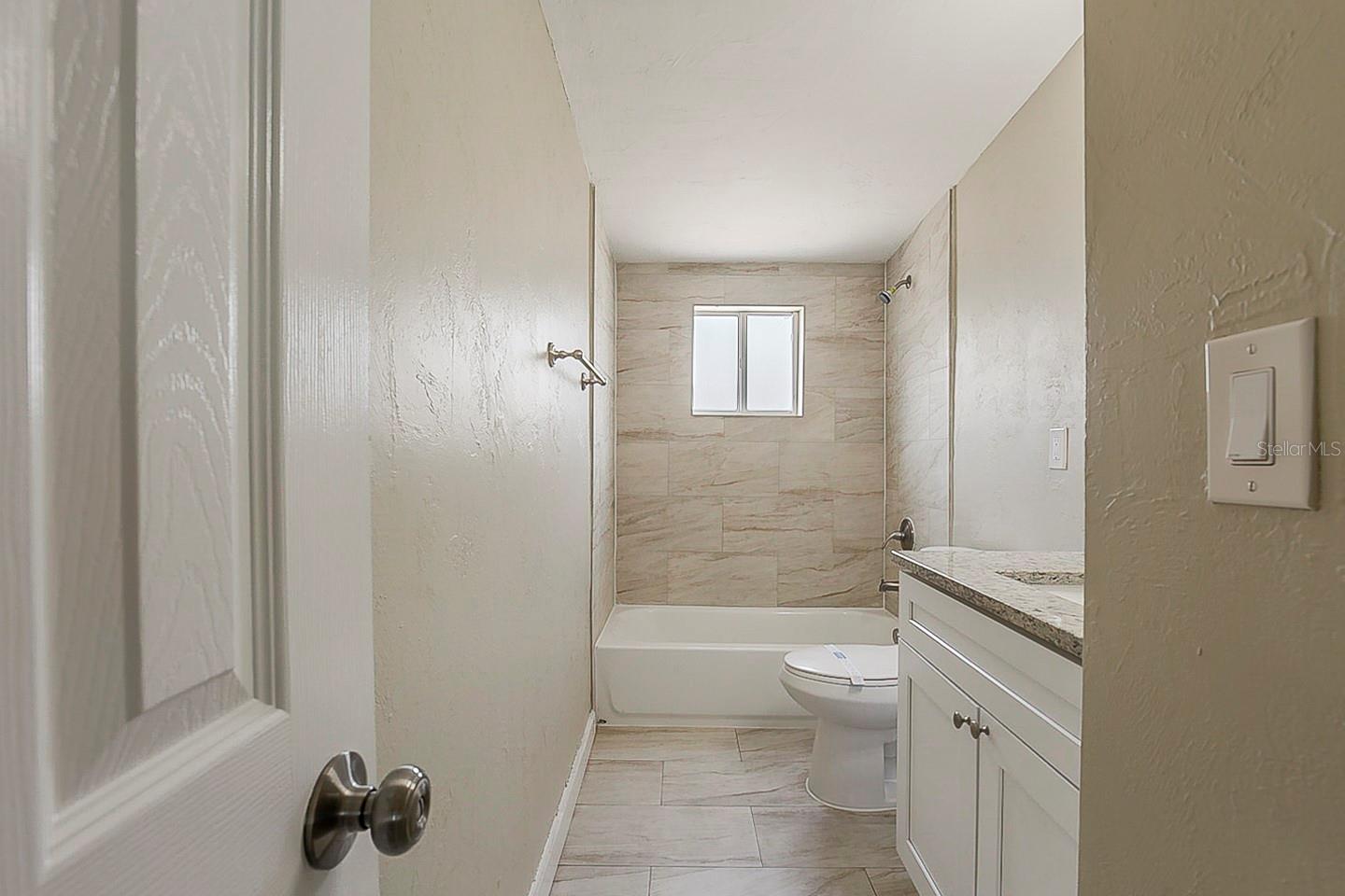 Image 12 of 23 For 4010 Emerson Avenue S