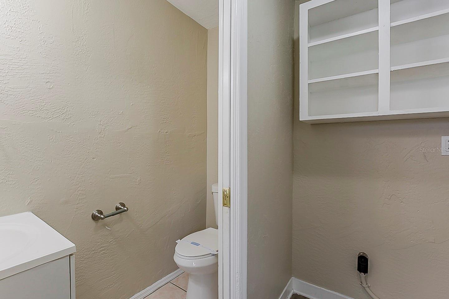Image 20 of 23 For 4010 Emerson Avenue S