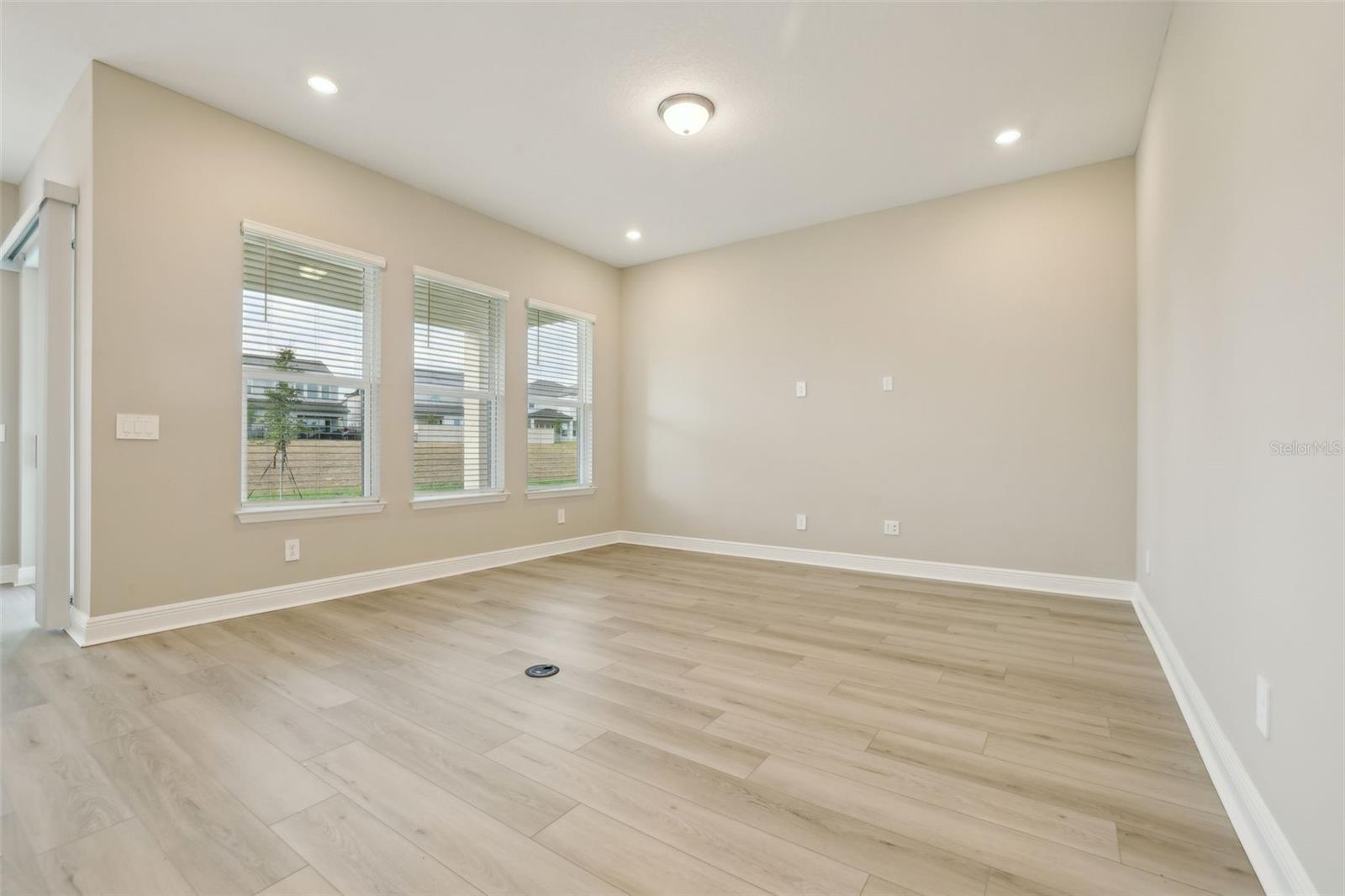 Image 10 of 40 For 5254 Citrus Leaf Boulevard