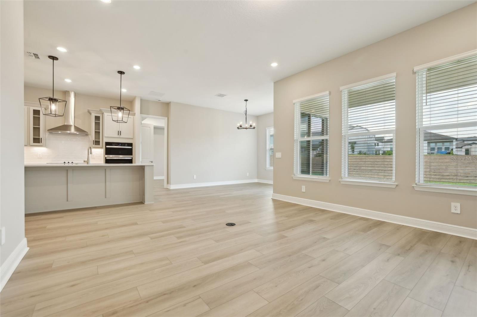 Image 11 of 40 For 5254 Citrus Leaf Boulevard