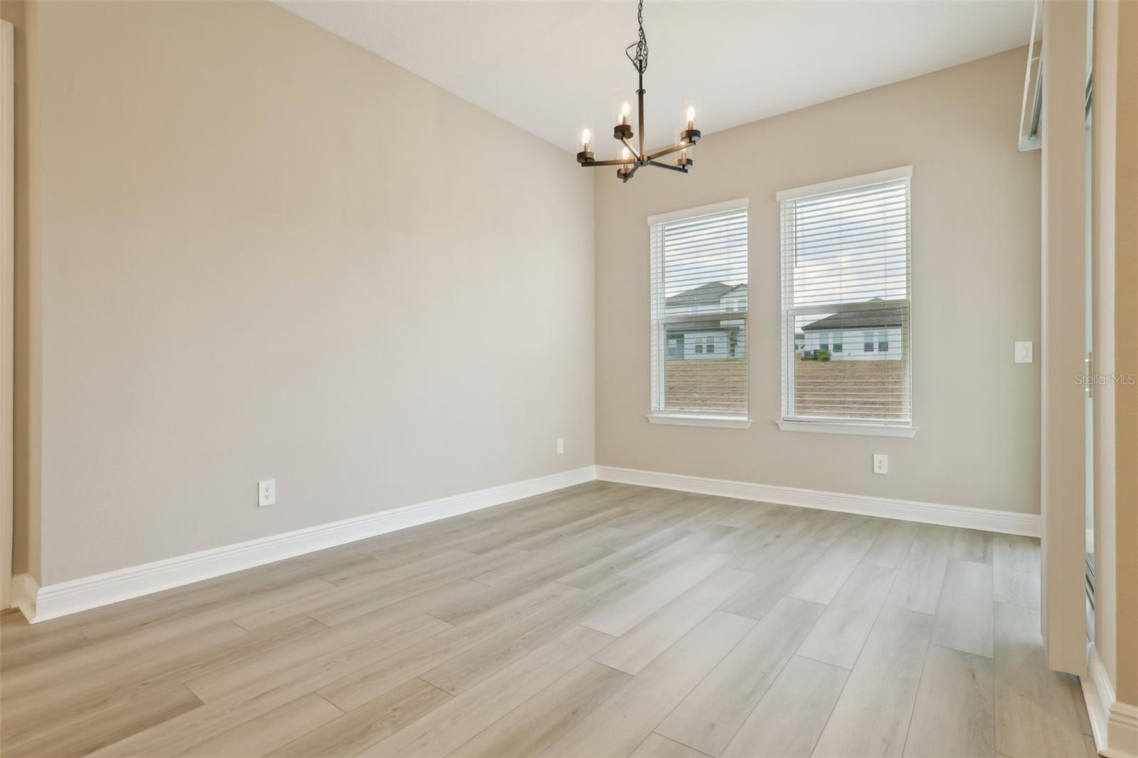 Image 6 of 40 For 5254 Citrus Leaf Boulevard