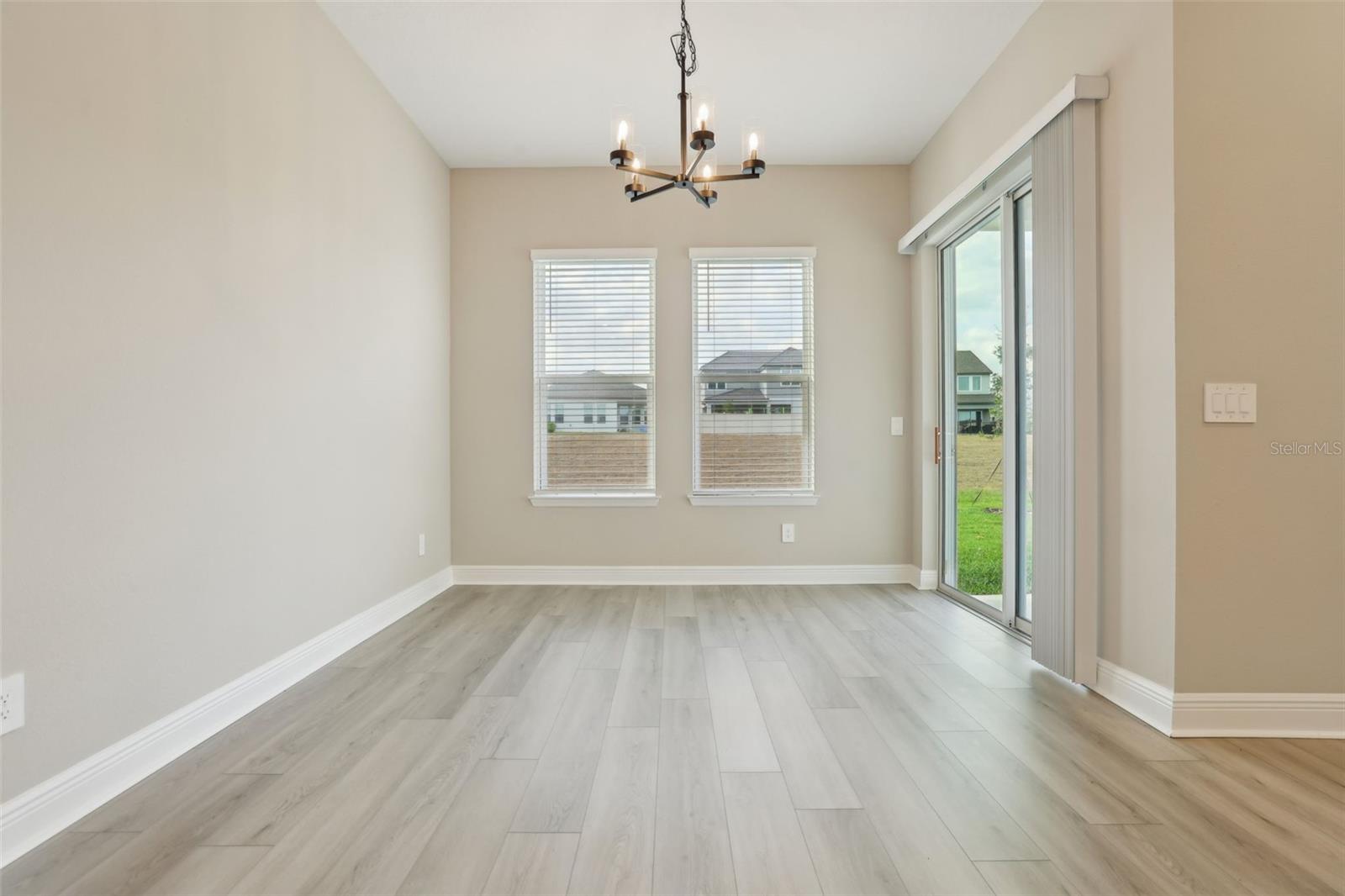 Image 7 of 40 For 5254 Citrus Leaf Boulevard