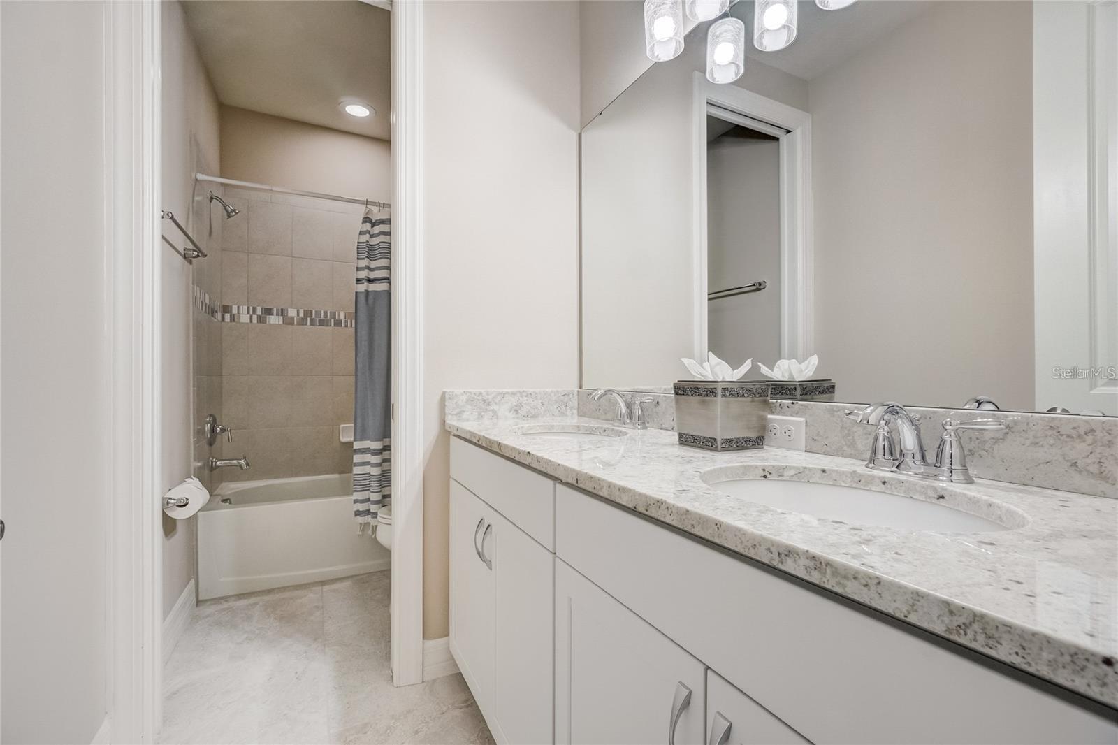 Image 36 of 65 For 11655 Meadow Grove Circle