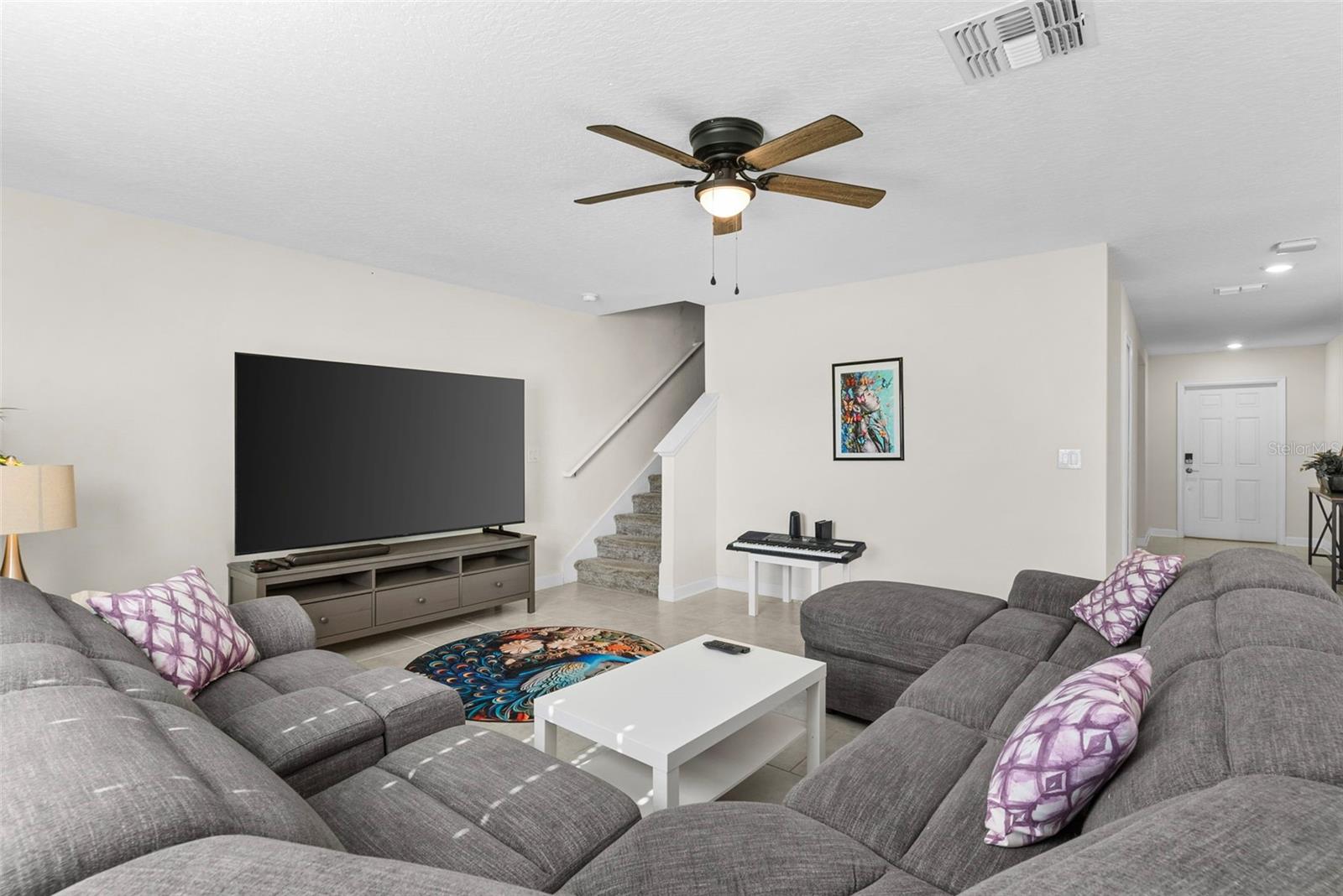 Image 17 of 36 For 740 Simone Court
