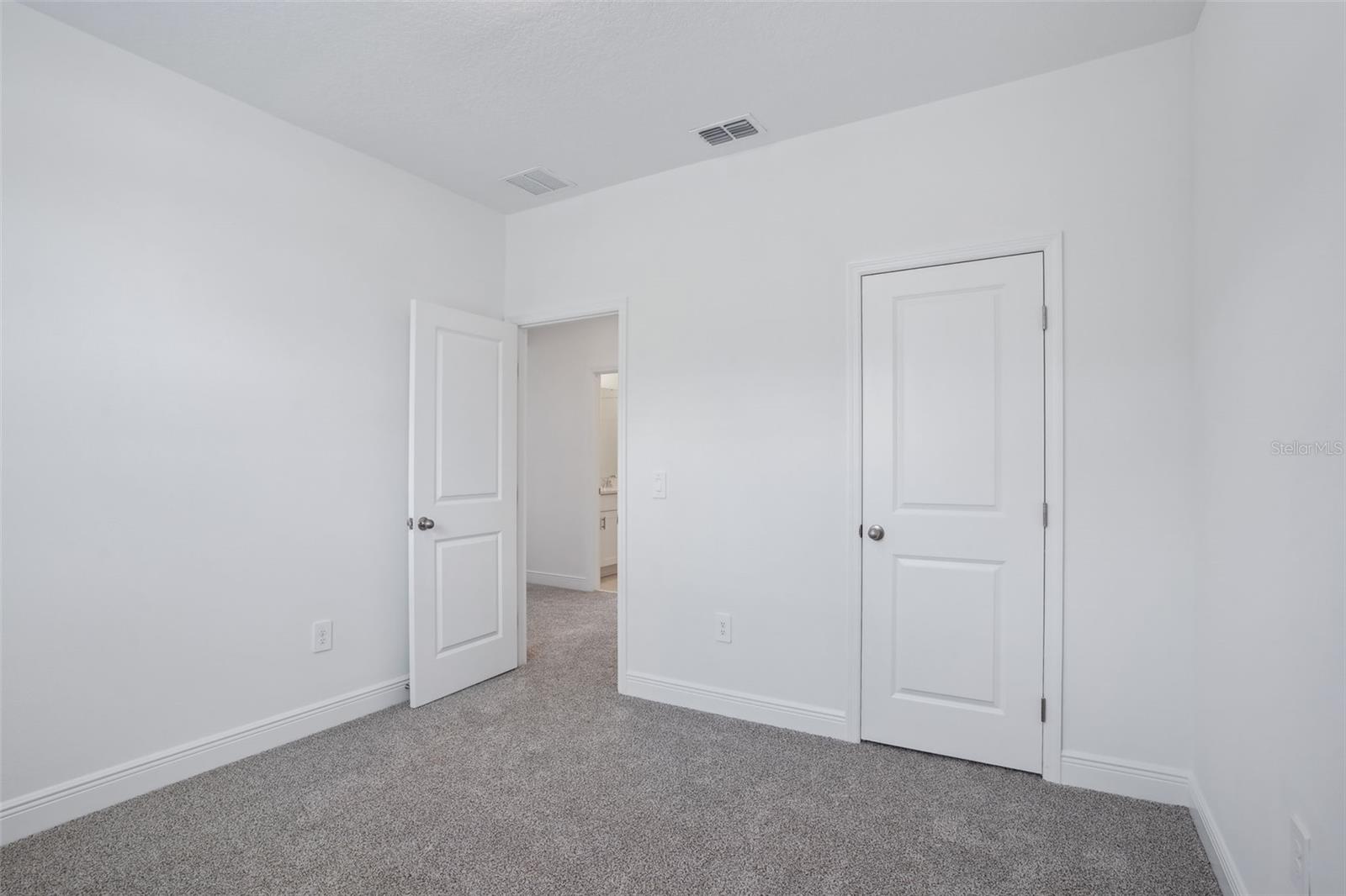 Image 29 of 38 For 1801 Archer Drive