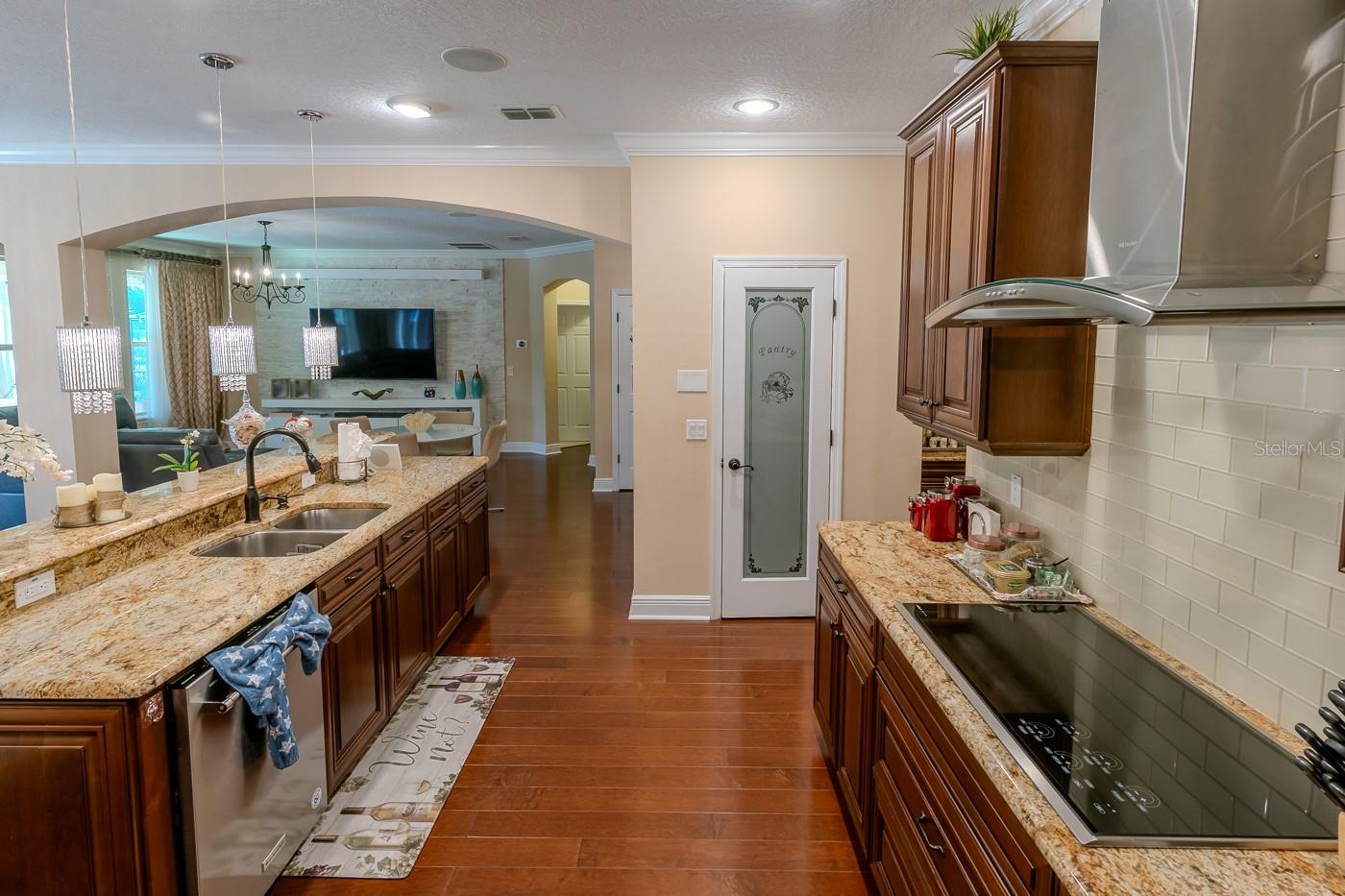 Image 18 of 97 For 2347 Kelbrook Court