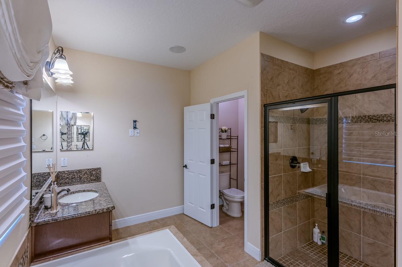 Image 38 of 97 For 2347 Kelbrook Court