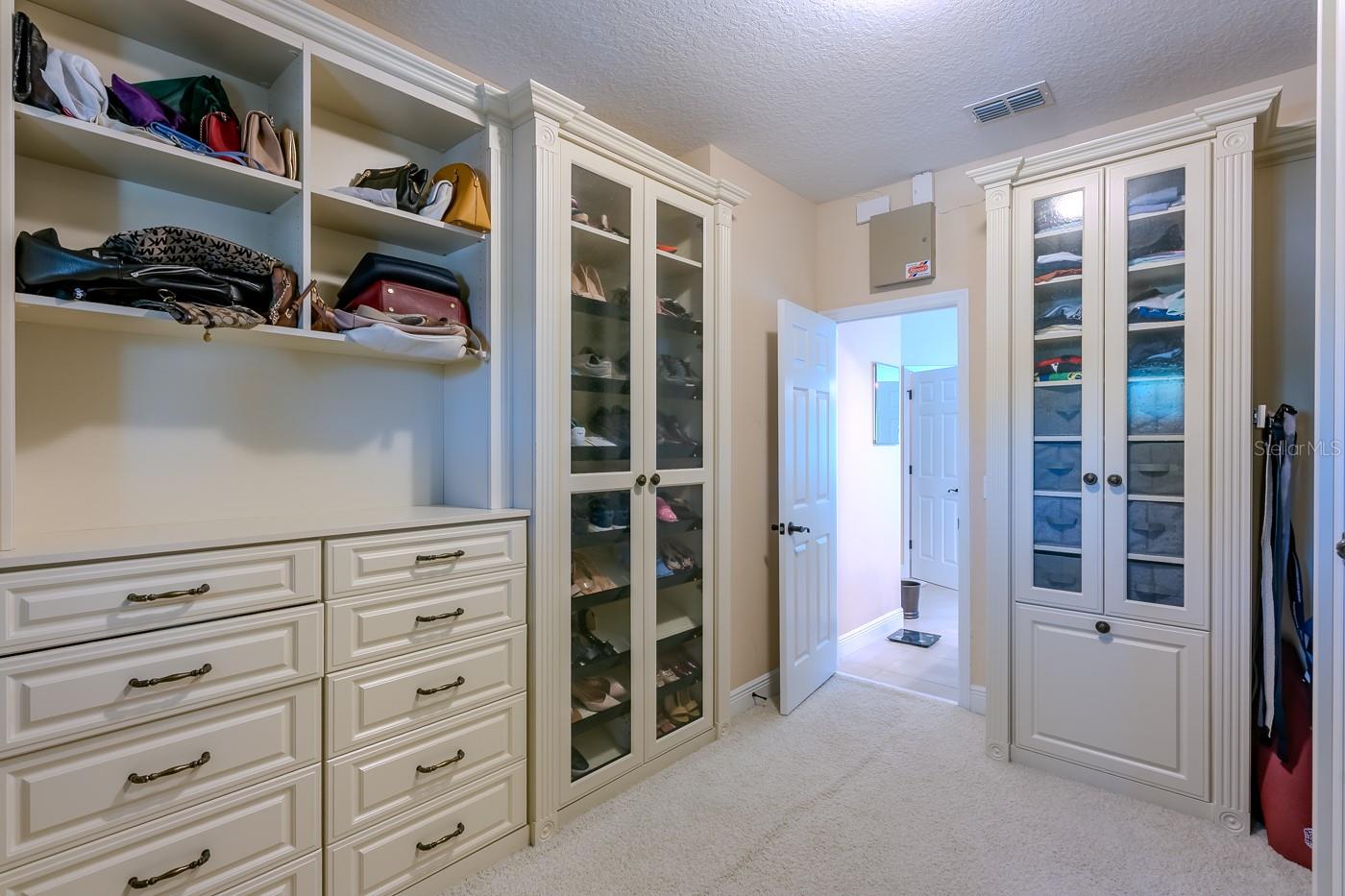 Image 60 of 97 For 2347 Kelbrook Court