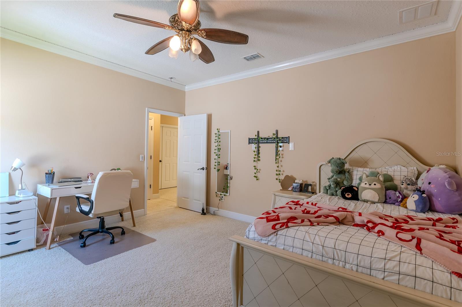Image 82 of 97 For 2347 Kelbrook Court