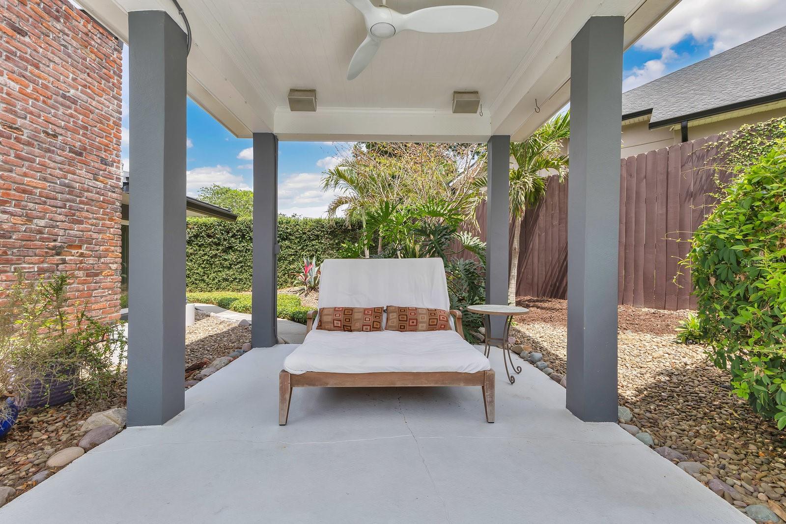 Image 48 of 66 For 2525 Venetian Way