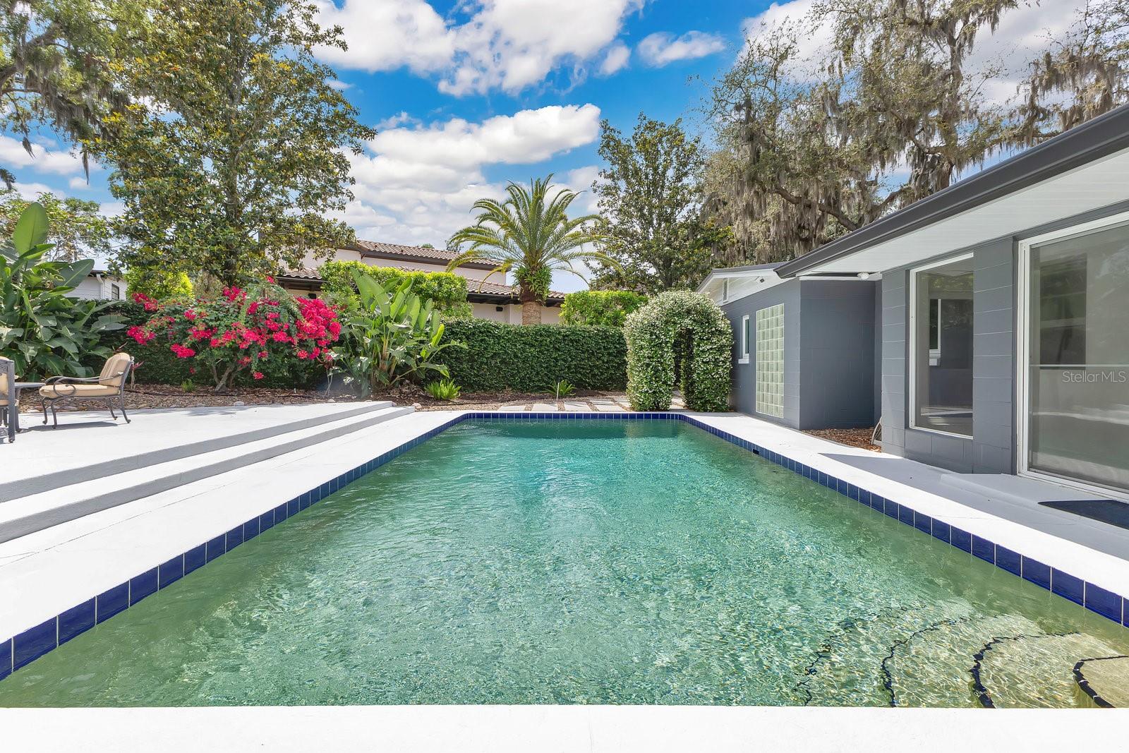 Image 50 of 66 For 2525 Venetian Way