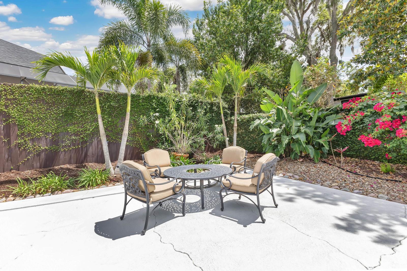 Image 52 of 66 For 2525 Venetian Way