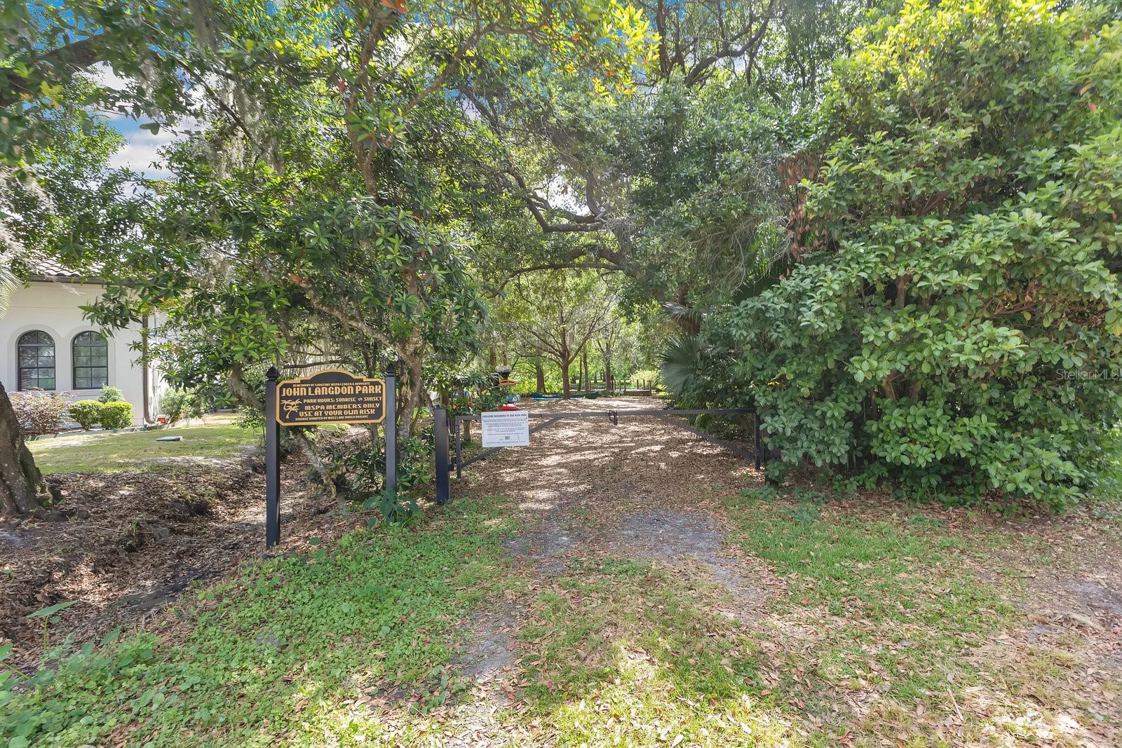 Image 56 of 66 For 2525 Venetian Way